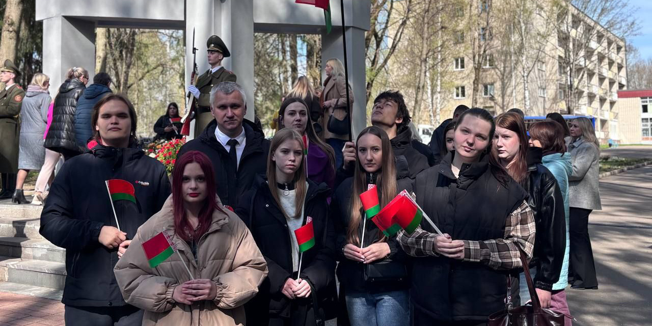 Митинг-реквием, посвященный памяти жертвам аварии на Чернобыльской атомной электростанции
